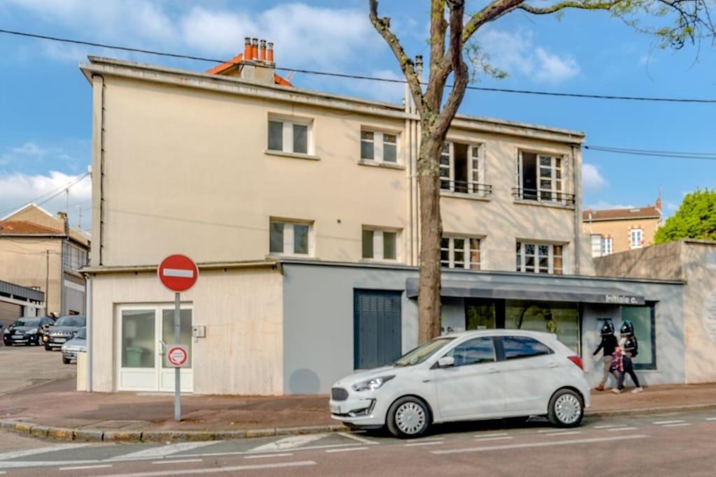 T2 Calme Proche Hyper Centre Appartement Limoges Buitenkant foto